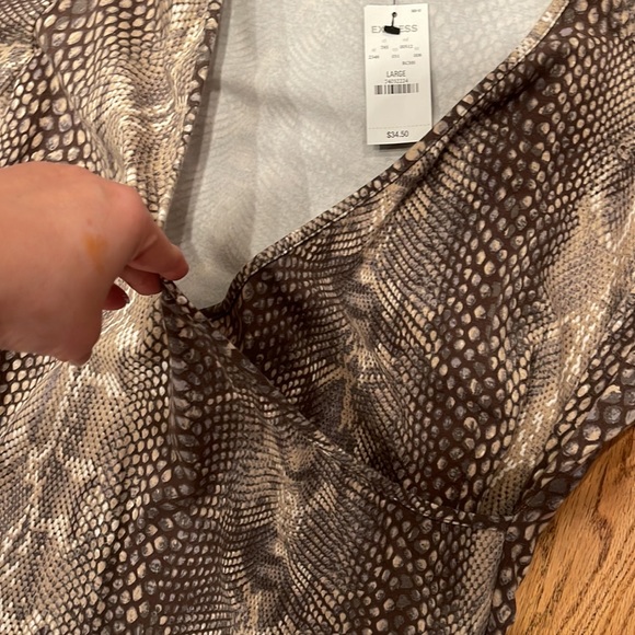 Express snake skin design dress NWT - Picture 5 of 7